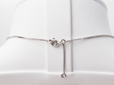 Collier en or blanc et diamants