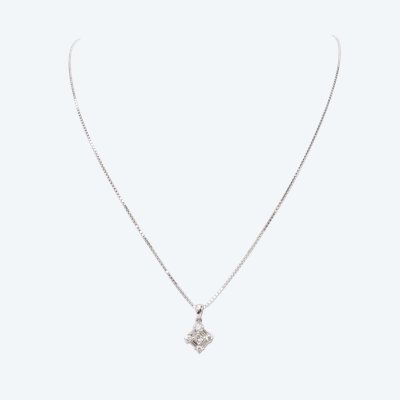 Collier en or blanc et diamants