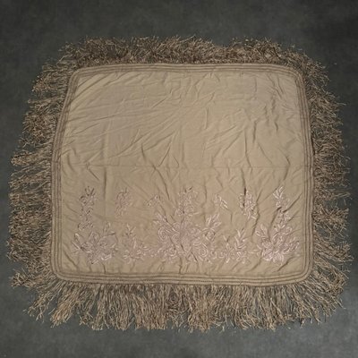Embroidered shawl or tablecloth from China 1900 with floral decoration