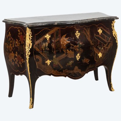 Commode sauteuse en laque avec son marbre. Années 1950. LS40112687Y