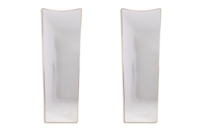 Paire de miroirs étroits en laiton doré. Circa 1970. LS63621409/2P