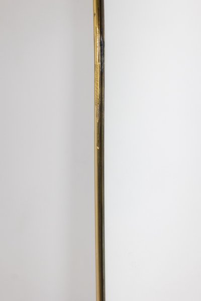 Paire de miroirs étroits en laiton doré. Circa 1970. LS63621409/2P