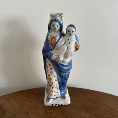 Vierge d'accouchée à l'Enfant en faïence XVIIIe 1780