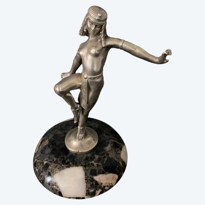 Mascotte automobile Dominique Alonzo Etling Paris danseuse égyptienne