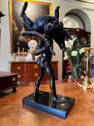 Ercole in bronzo e il cinghiale di Erimanto, Giambologna, inizi del XIX secolo.