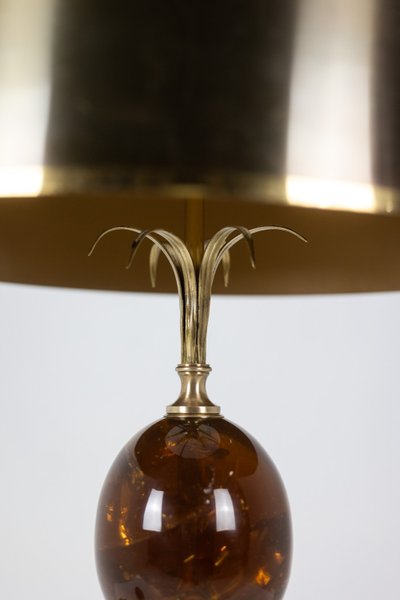 Casa Carlo. Lampada “Egg” in resina frattale e bronzo. Circa 1970. LS6366908Y