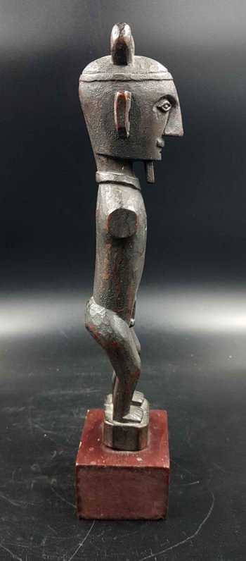 Statue d'ancêtre, île De Nias, Indonésie