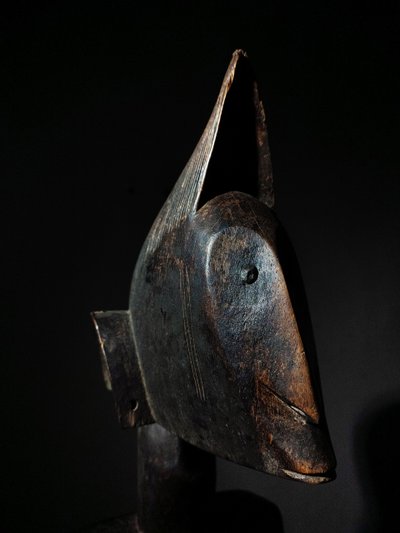 Grande statua femminile in stile cubista Bambara Mali