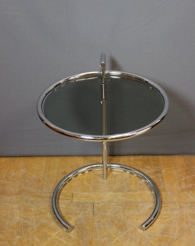Table à Hauteur Réglable Dans Le Goût d'Eileen Gray