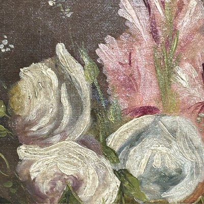 Ancienne paire de tableaux Vase aux fleurs huile sur toile. fin du 19e siècle. Cadres dorés contemporains signés Bélaval.