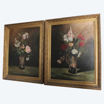 Ancienne paire de tableaux Vase aux fleurs huile sur toile. fin du 19e siècle. Cadres dorés contemporains signés Bélaval.