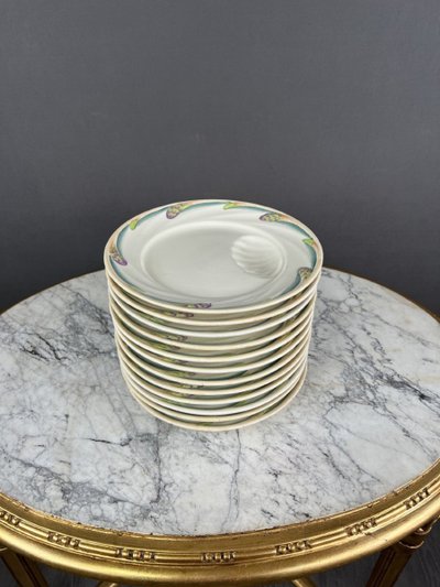 Dish and 12 plates from Sarreguemines, 19th century