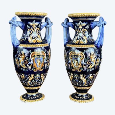 Paire De Vases En Céramique De Gien Magnifique Décor Renaissance XXe Siècle