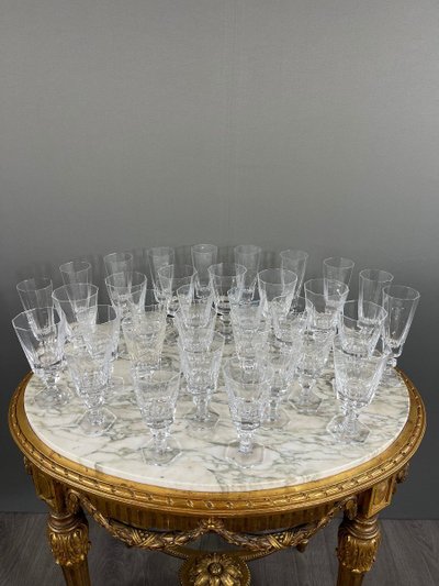 Ensemble De Verres En Cristal De Sèvres 33 Pièces