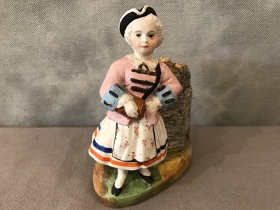 Pot à tabac en porcelaine de biscuit d'époque 19 ème 