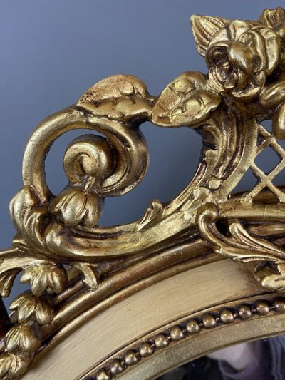 Specchio ovale in legno dorato Napoleone III
