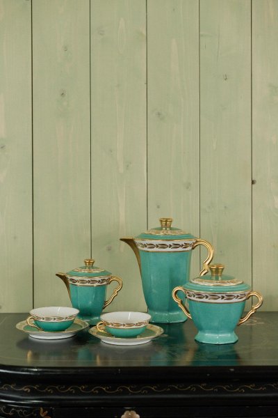Limoges Yolande Manin Coffee Tea Service 6 Servers XXth Century