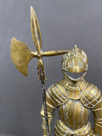 Statue En Bronze D’un Guerrier En Armure XXe Siècle