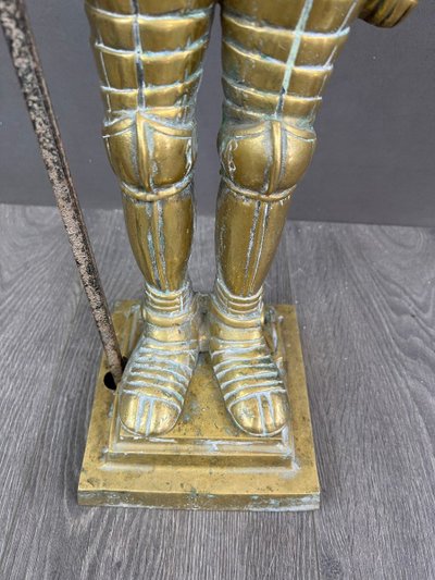 Statue En Bronze D’un Guerrier En Armure XXe Siècle