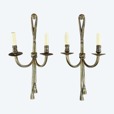 Paire D’appliques Murales En Bronze Doré De Style Louis XVI, XXe Siècle