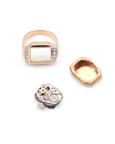 Bague montre tank en or 18 karats et diamants, bague ancienne, Rétro, montre, bijou rétro, diamants 