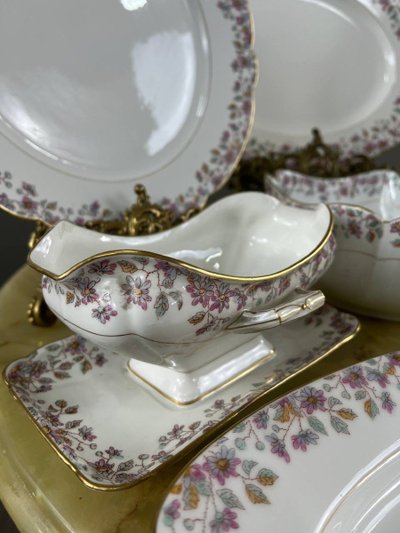 Service En Porcelaine De Pillivuyt & Cie 59 Pièces, XIXe Siècle