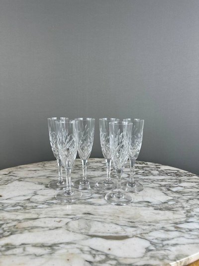 Service De Verres En Cristal Saint Louis Modèle Chantilly (26 Pièces), XXe Siècle