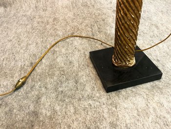 Lampada in legno dorato, 20° secolo
