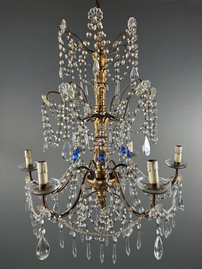 Italian Crystal And Gilded Wood Chandelier, Early 20th Century