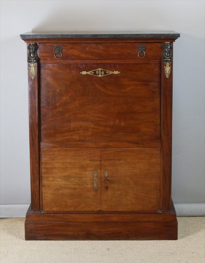 Sekretärin aus der Kaiserzeit