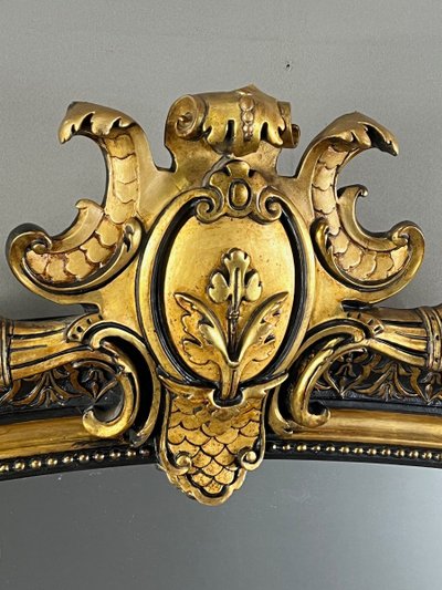 Grand Miroir à Fronton En Bois Sculpté Et Doré, Style Napoléon III