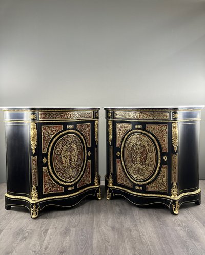Paar Boulle-Möbelschränke mit Intarsienarbeit, Epoche Napoleon III