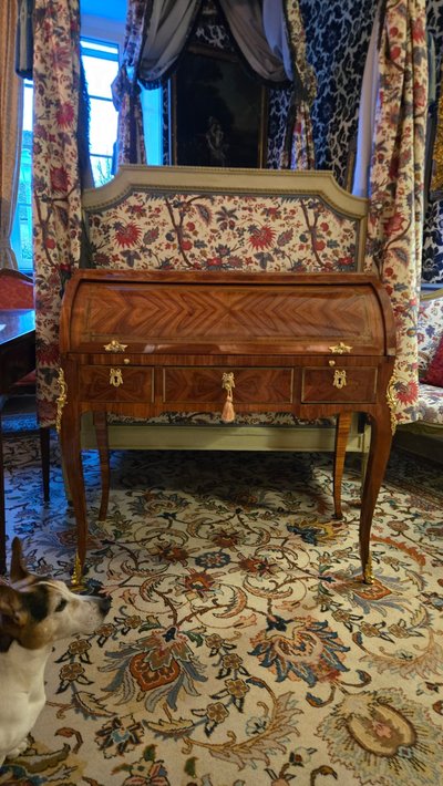 Bureau à Cylindre De Milieu, Travail Parisien D’époque Louis XV