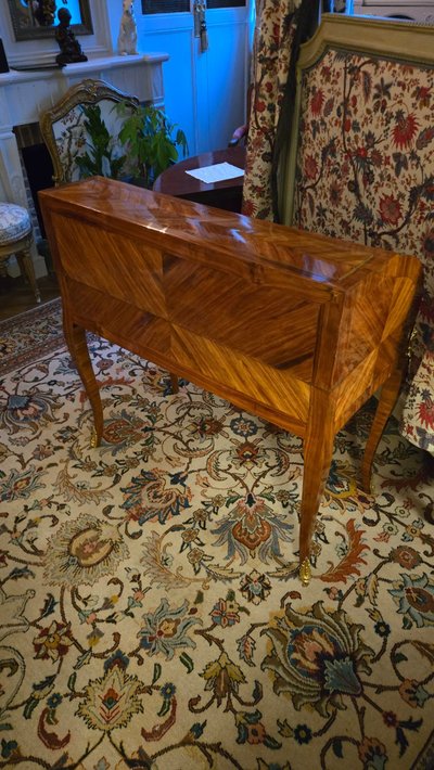 Bureau à Cylindre De Milieu, Travail Parisien D’époque Louis XV
