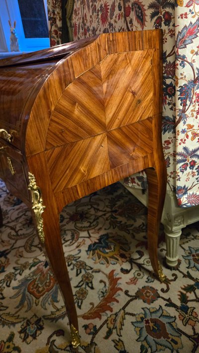 Bureau à Cylindre De Milieu, Travail Parisien D’époque Louis XV