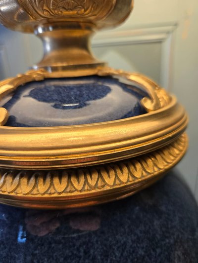 Lampe De Salon En Porcelaine Et Bronze Doré, Style Louis XVI, XIXème Siècle.