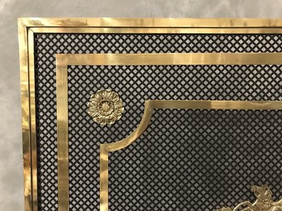 Beau grand pare feu de cheminée ancien en bronze et laiton d'époque 19 ème 