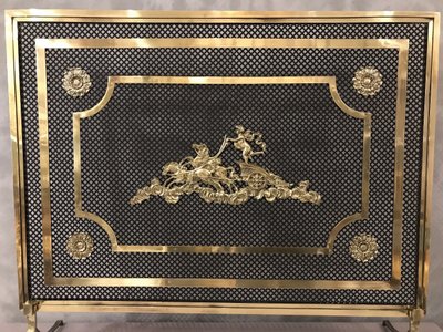 Beau grand pare feu de cheminée ancien en bronze et laiton d'époque 19 ème 