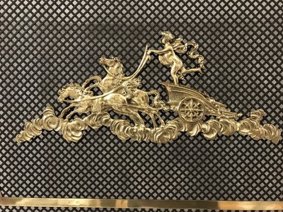 Beau grand pare feu de cheminée ancien en bronze et laiton d'époque 19 ème 