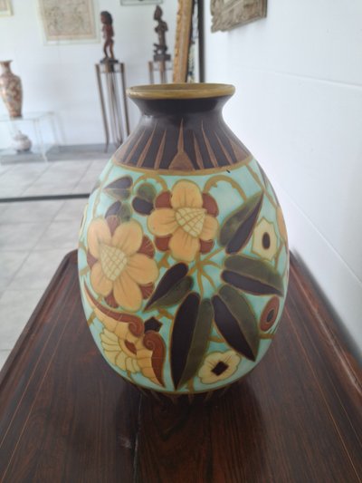 Ceramic ovoid vase signed Charles CATTEAU /KERAMIS BOCH