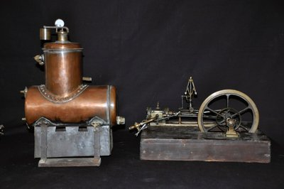 Maquette de machine à vapeur instrument scientifique XIXe siècle