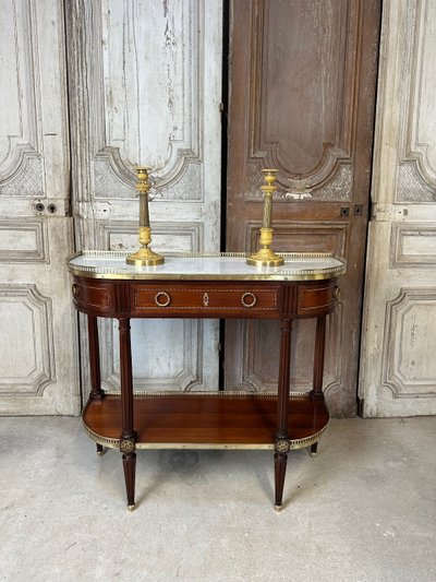 Coppia di candelieri in bronzo Periodo di restauro