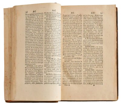 Livres "Dictionnaire des Antiquités Romaines" 2 Tomes, daté 1765