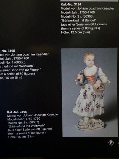 Meissen - Figurine En Porcelaine Enfant jardinier avec panier à vin