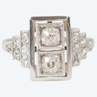 Anello Art Déco in platino, oro bianco e diamanti