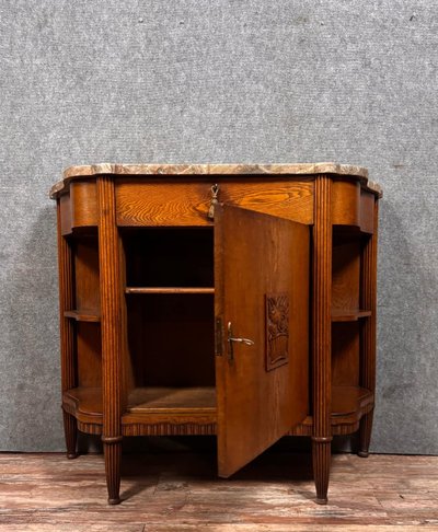 In the style of Dufresne: attractive Art Nouveau oak sideboard circa 1900