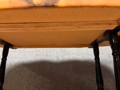 Inghilterra : Grande tavolo in marmo con base laccata nera
