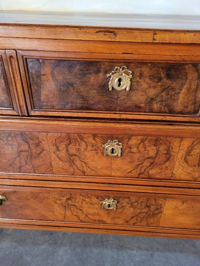 Petite Commode Louis XVI En Noyer