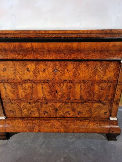 Commode époque Louis Philippe En Noyer