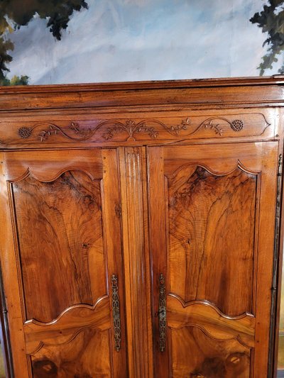 Kleiner Schrank Louis XV Aus Nussbaum